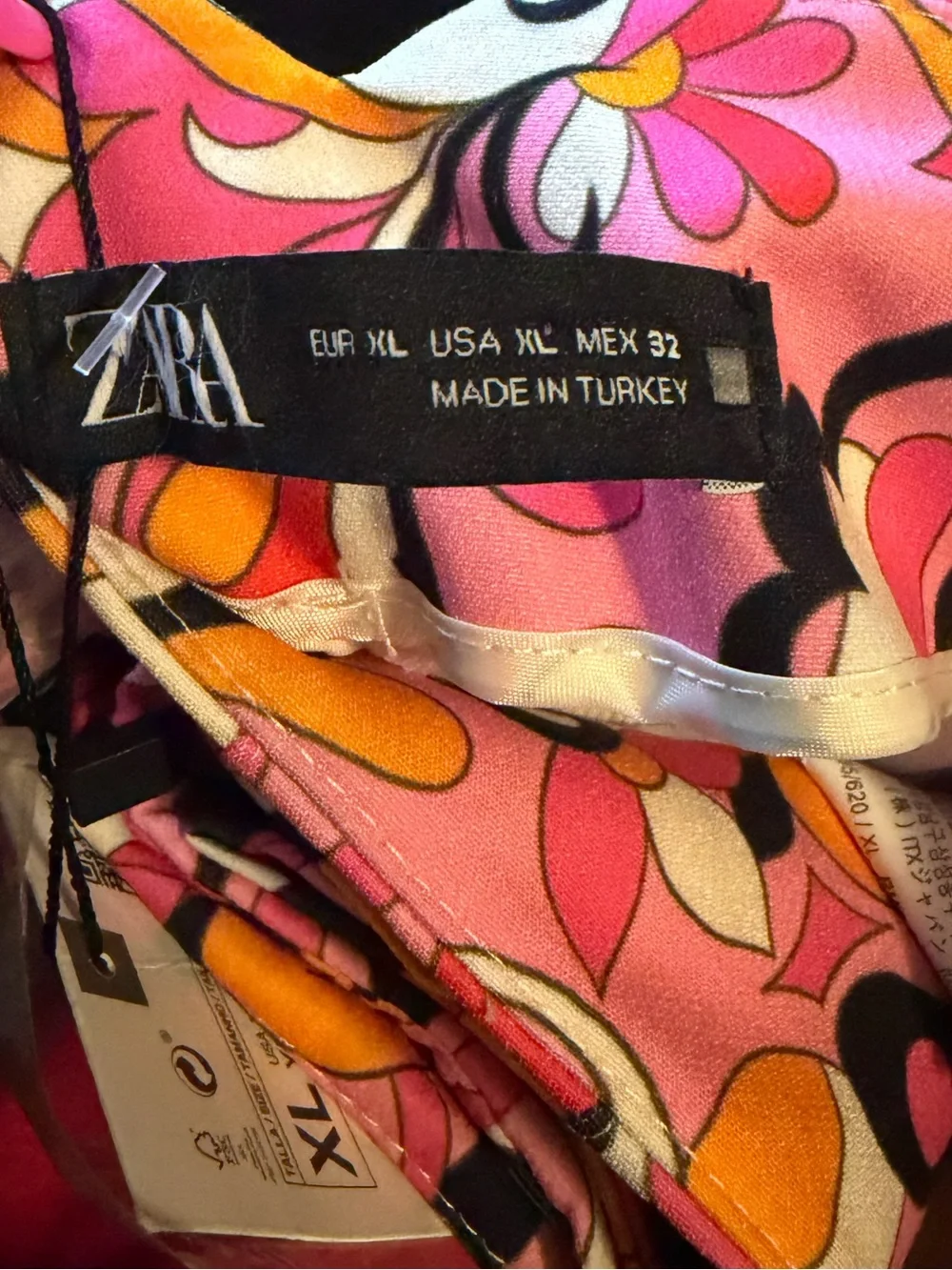 NWT: ZARA pink paisley floral swirl retro skinny cropped high waist pants Sz XL